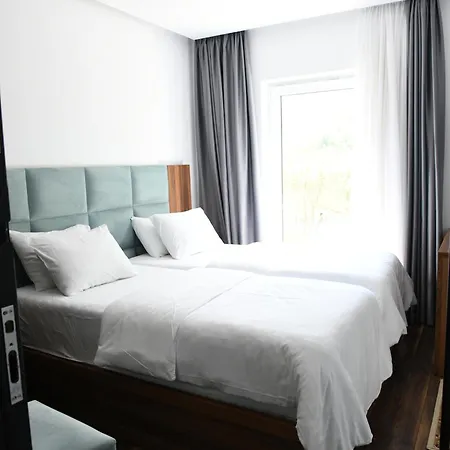 Two Brothers B A&s Bar & Restaurant