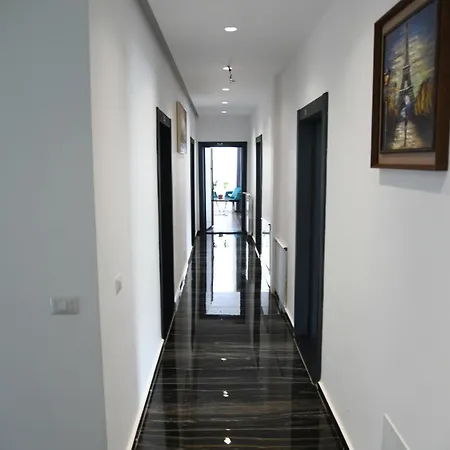 Two Brothers B A&s Bar & Restaurant * Valbona