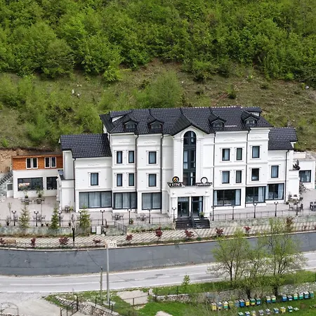 Two Brothers B A&s Bar & Restaurant *