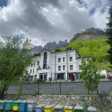 Two Brothers B A&s Bar & Restaurant Valbona