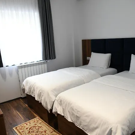 Two Brothers B A&s Bar & Restaurant * Valbone