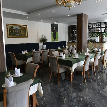 Two Brothers B A&s Bar & Restaurant *