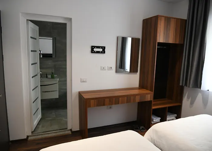 Two Brothers B A&s Bar & Restaurant Βαλμπόνα