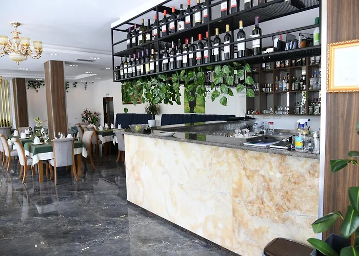 Two Brothers B A&s Bar & Restaurant Βαλμπόνα