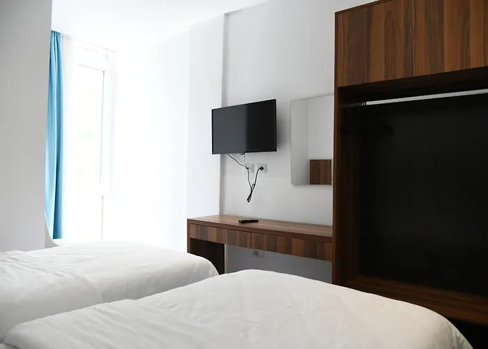 Two Brothers B A&s Bar & Restaurant