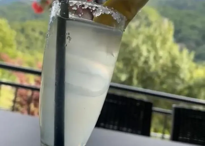 Two Brothers B A&s Bar & Restaurant