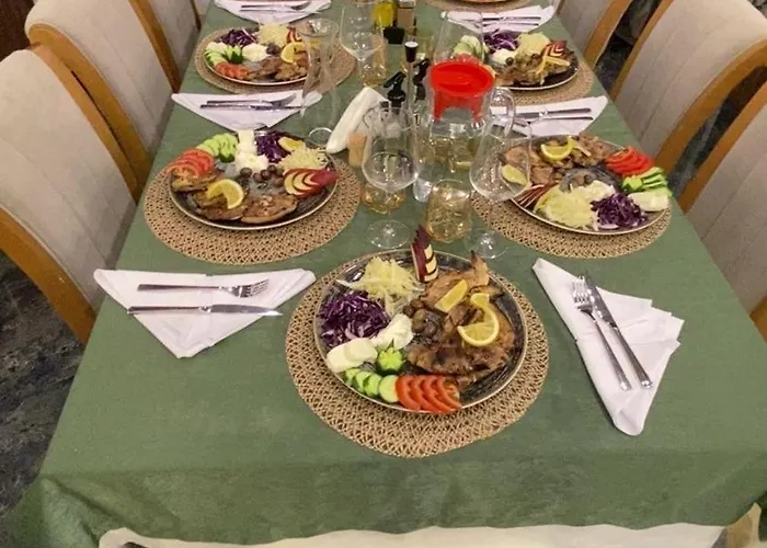 Two Brothers B A&s Bar & Restaurant Ξενοδοχείο *